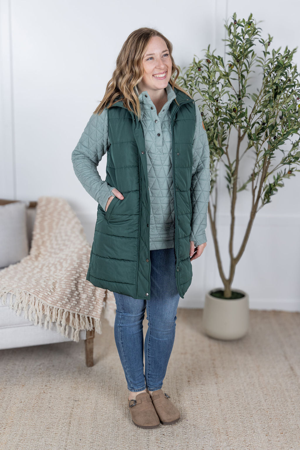 Harlow Long Vest - Hunter Green-clothing-Villari Chic, women's online fashion boutique in Severna, Maryland