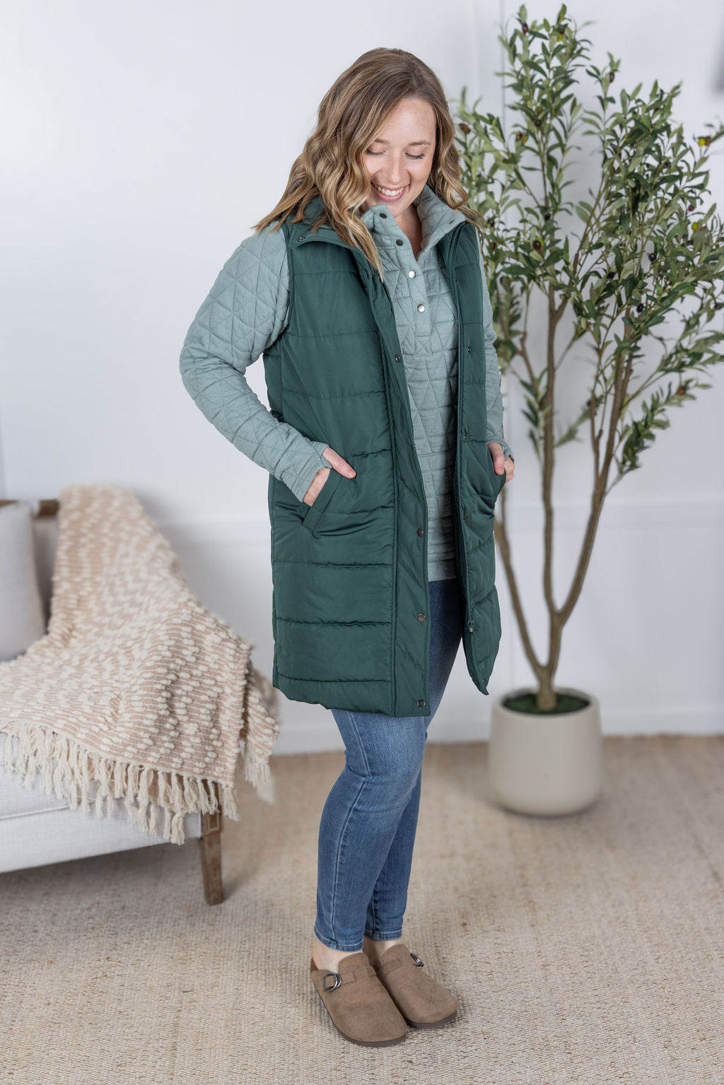 Harlow Long Vest - Hunter Green-clothing-Villari Chic, women's online fashion boutique in Severna, Maryland