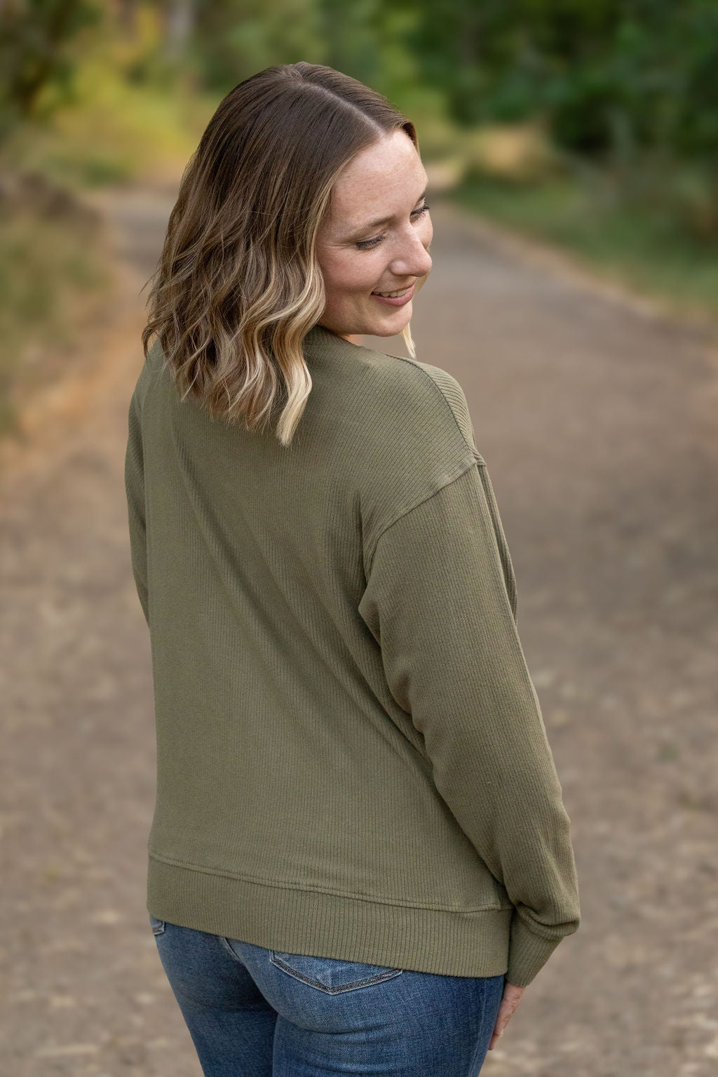 Corrine Ribbed Pullover Top - Olive-Pullover-Villari Chic, women's online fashion boutique in Severna, Maryland