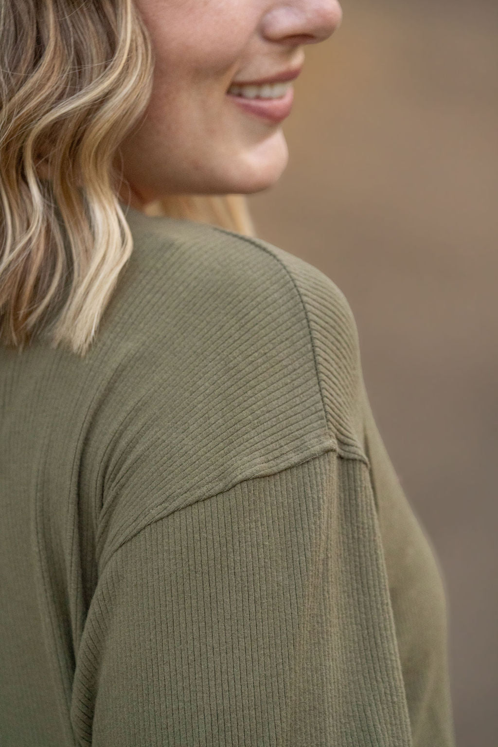 Corrine Ribbed Pullover Top - Olive-Pullover-Villari Chic, women's online fashion boutique in Severna, Maryland