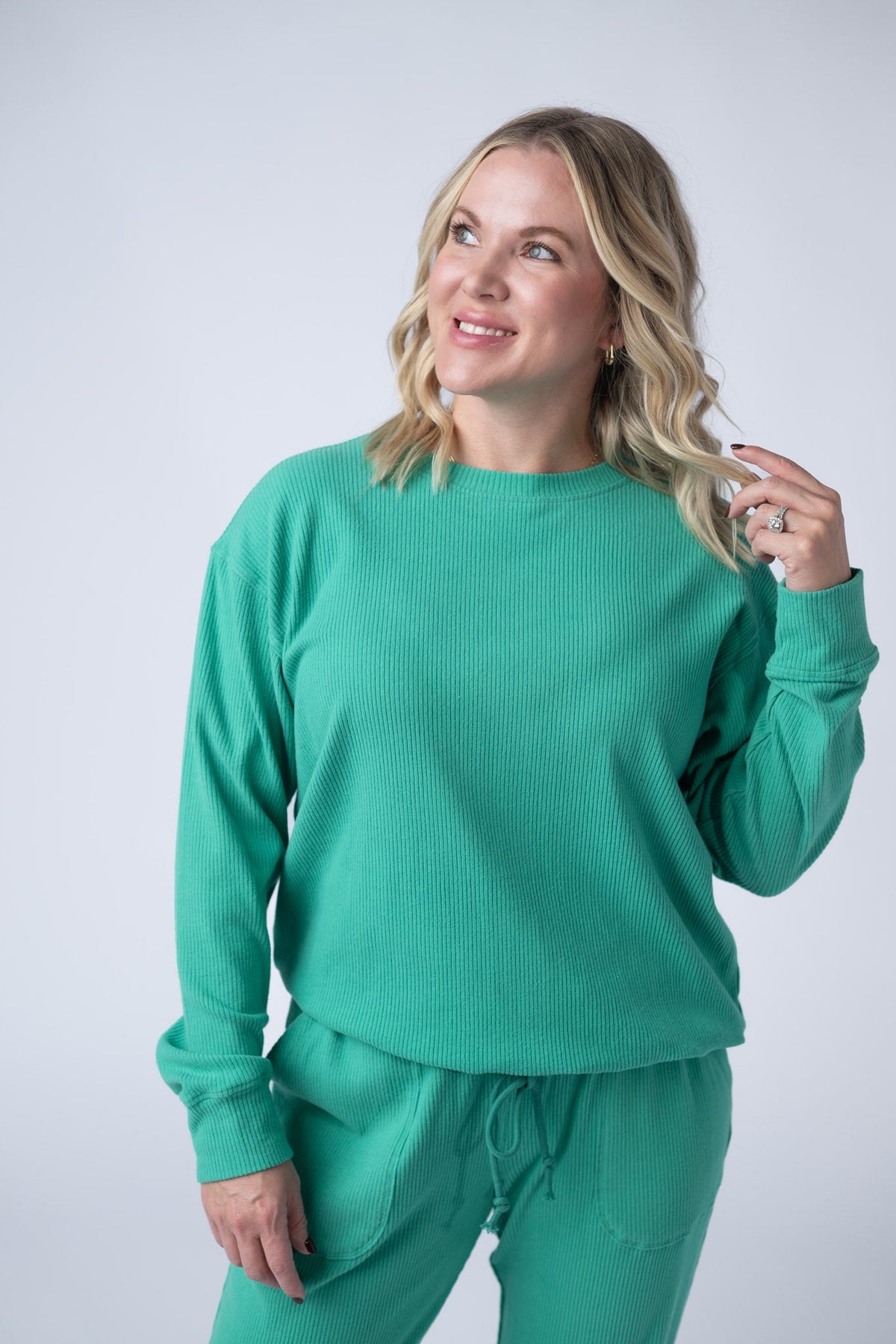 Corrine Ribbed Pullover Top - Emerald-Pullover-Villari Chic, women's online fashion boutique in Severna, Maryland