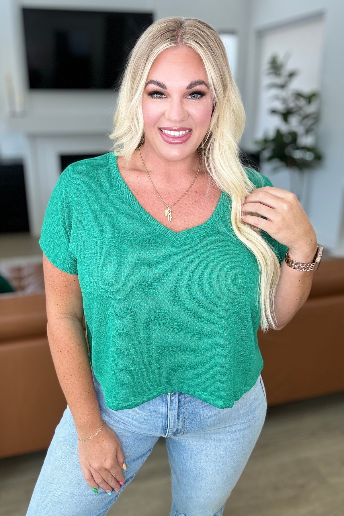 Classic Comfort V-Neck Top in Kelly Green-Tops-Villari Chic, women's online fashion boutique in Severna, Maryland