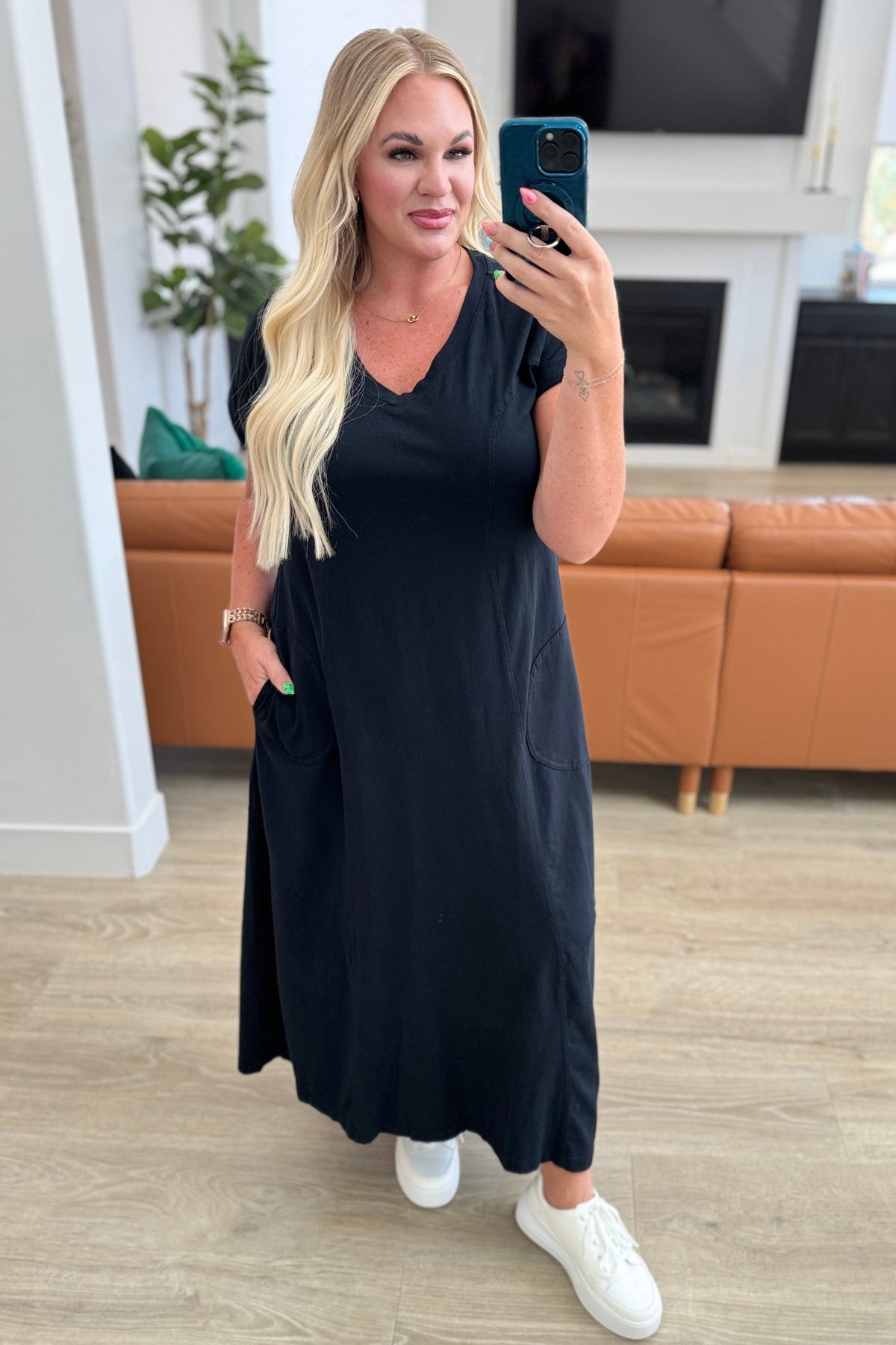 Modern Maritime Shift Maxi Dress in Black Modern Maritime Shift Maxi Dress in Black