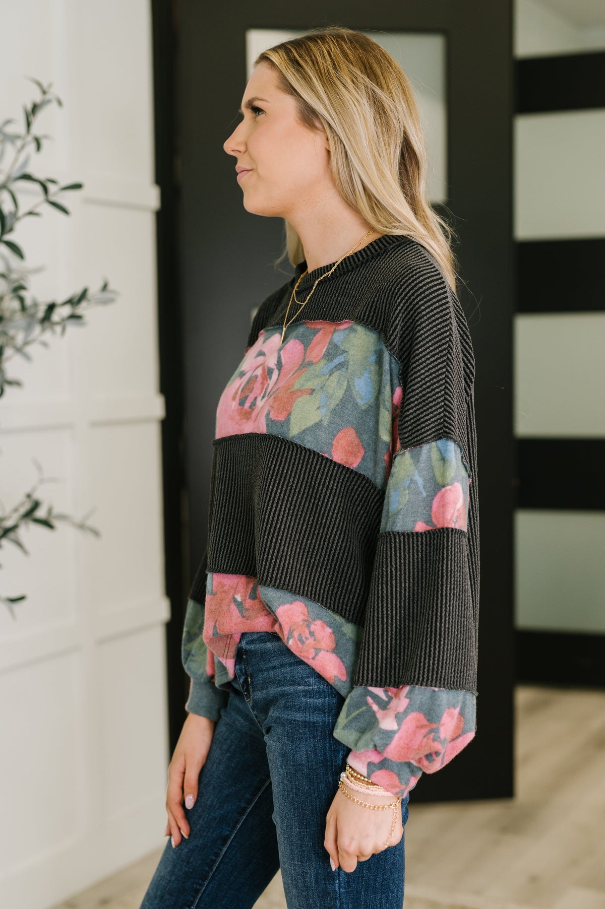 In the Spotlight Contrast Pullover-Womens-Villari Chic, women's online fashion boutique in Severna, Maryland