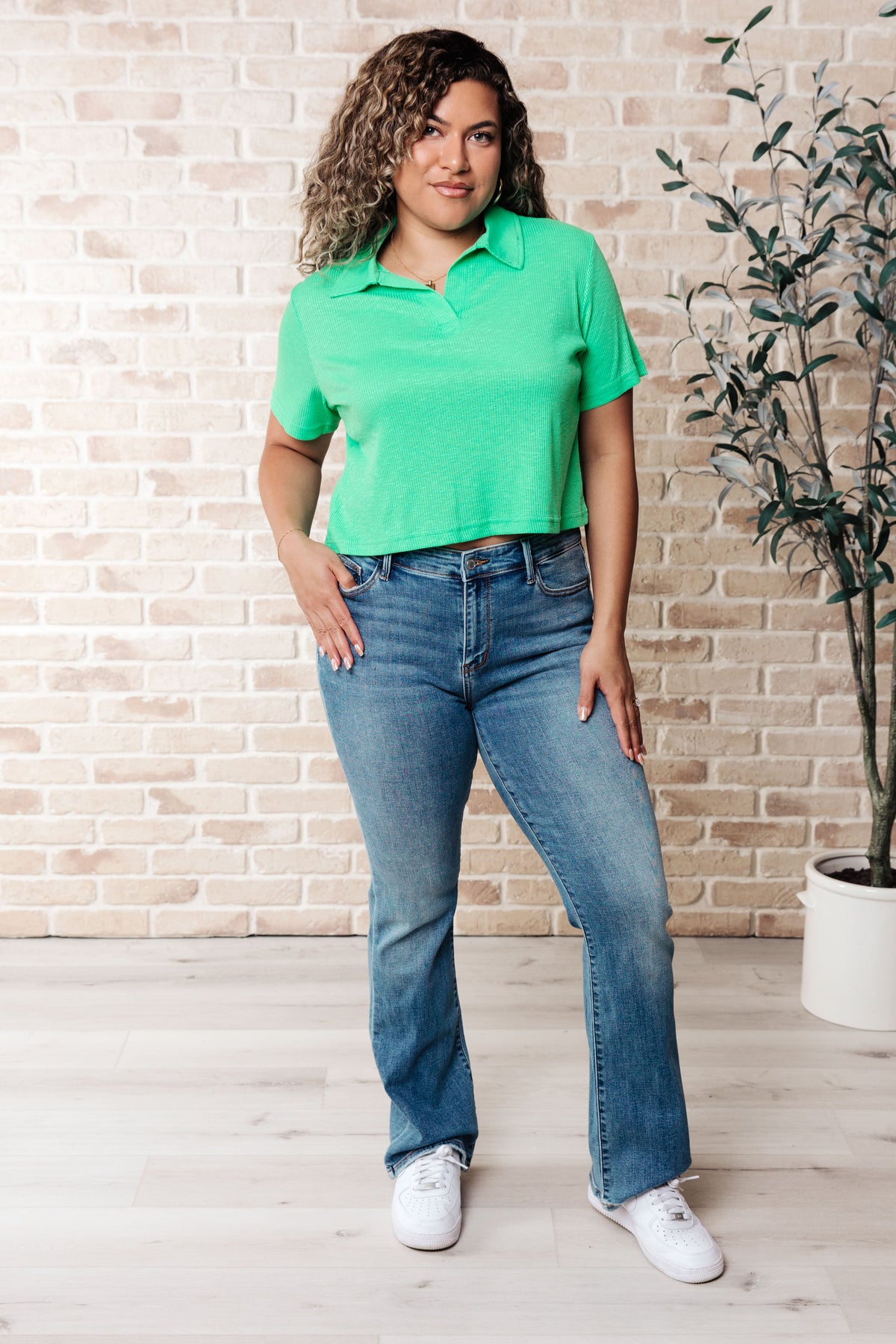 Rory Ribbed Cropped Tennis Tee in Green-Tops-Villari Chic, women's online fashion boutique in Severna, Maryland