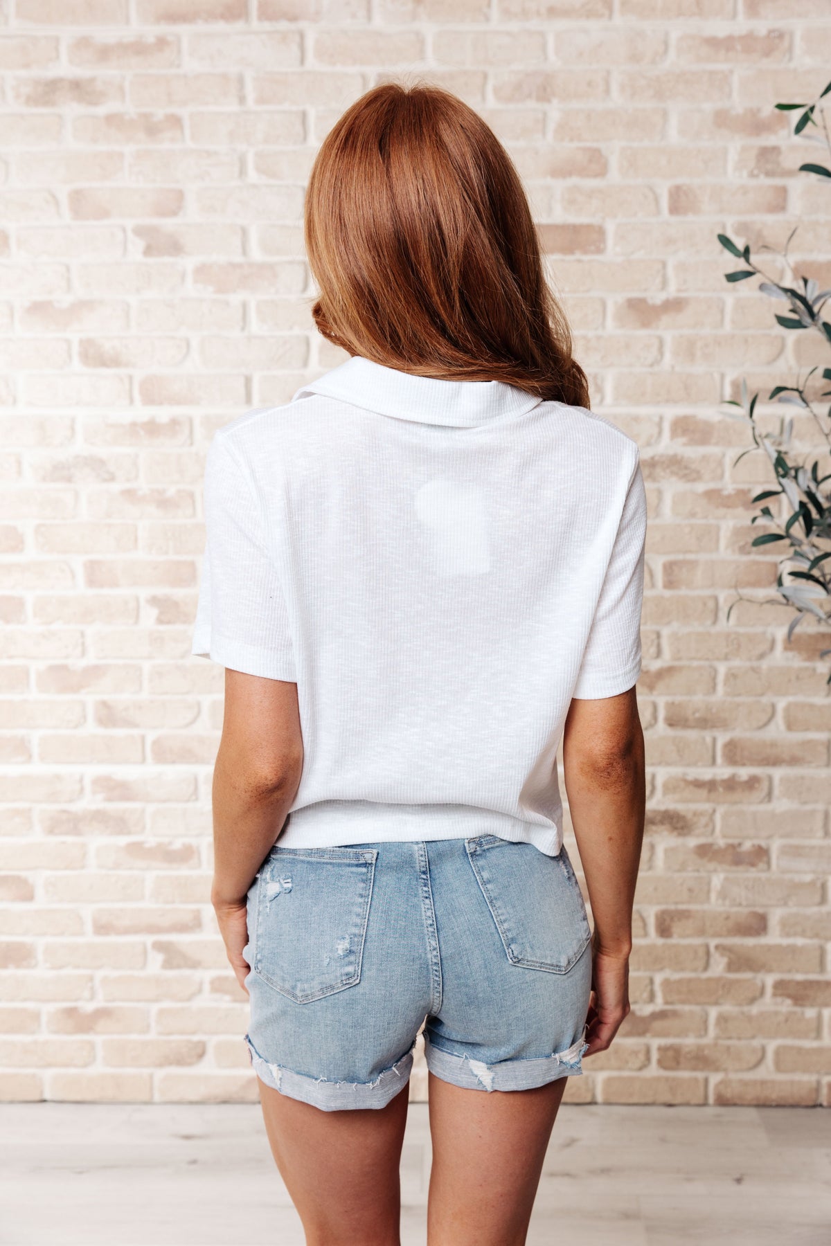 Rory Ribbed Cropped Tennis Tee in White-Tops-Villari Chic, women's online fashion boutique in Severna, Maryland