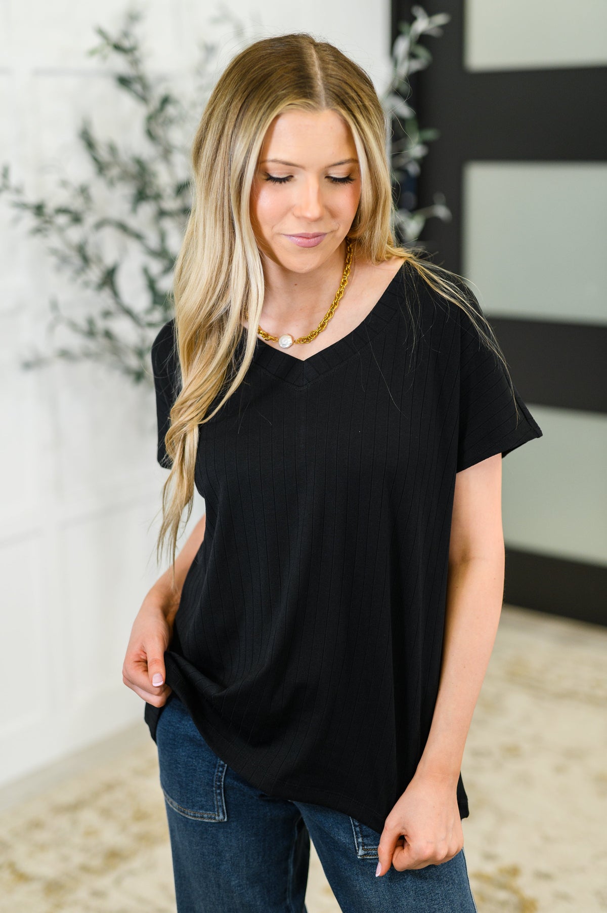 Top Shelf Basic V-Neck Ribbed Tee in Black-Womens-Villari Chic, women's online fashion boutique in Severna, Maryland